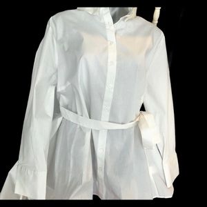 Uneven blouse with belt